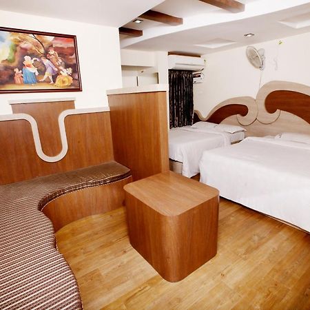 Hotel Vasantham Coimbatore Buitenkant foto