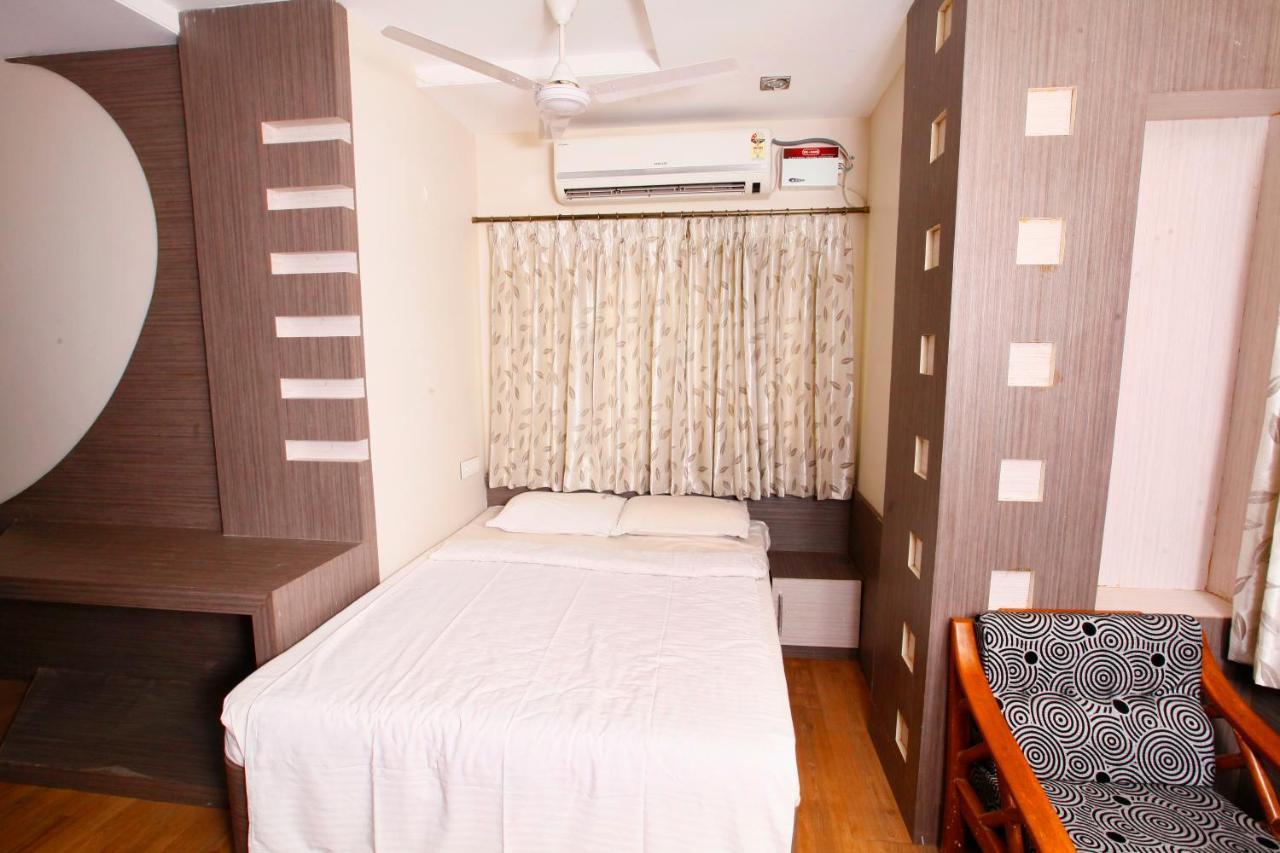 Hotel Vasantham Coimbatore Buitenkant foto